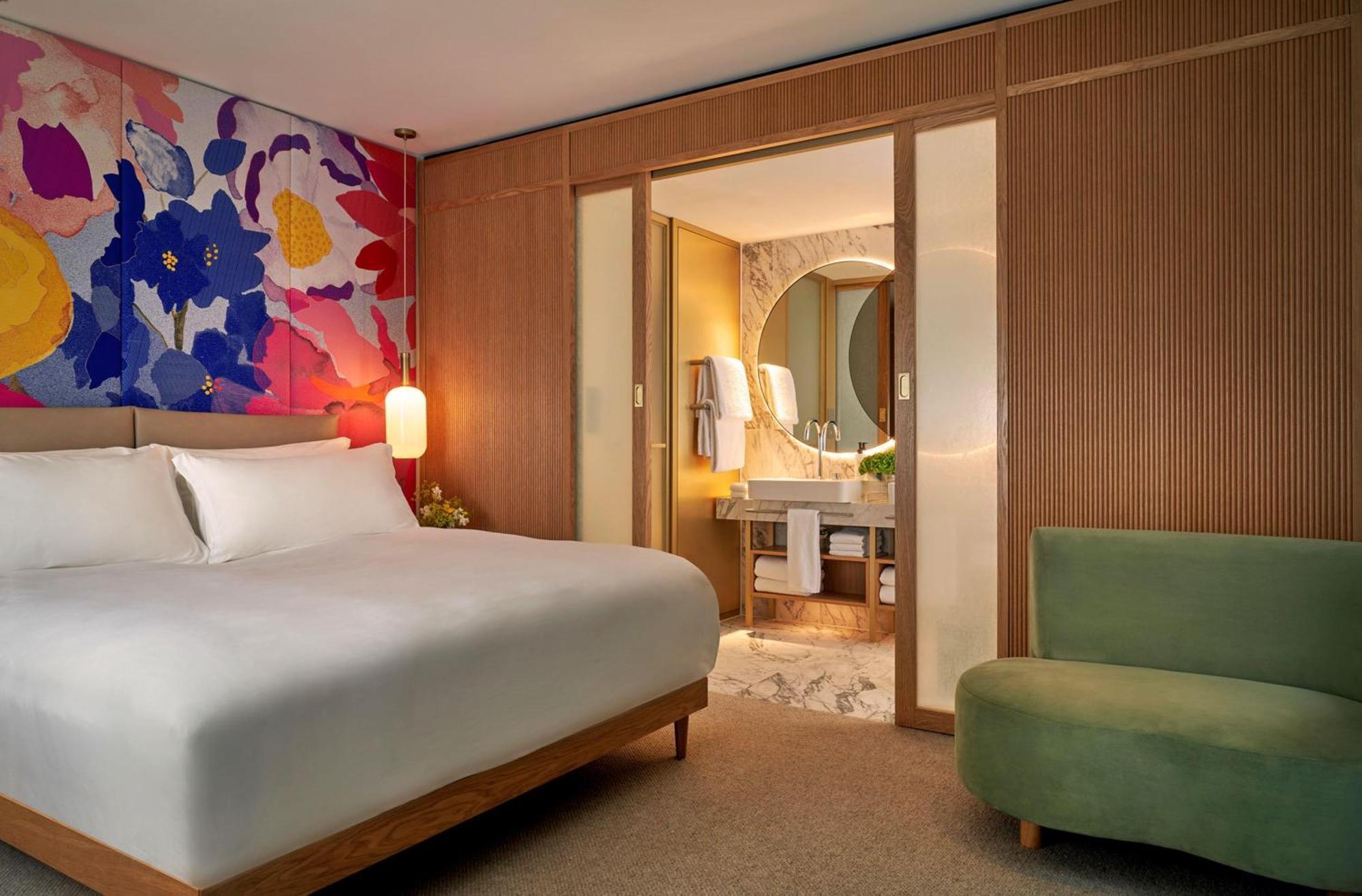 Premium King Room
