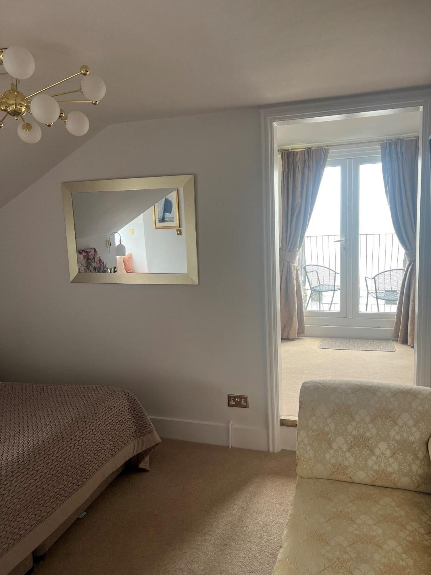 Deluxe Junior Suite