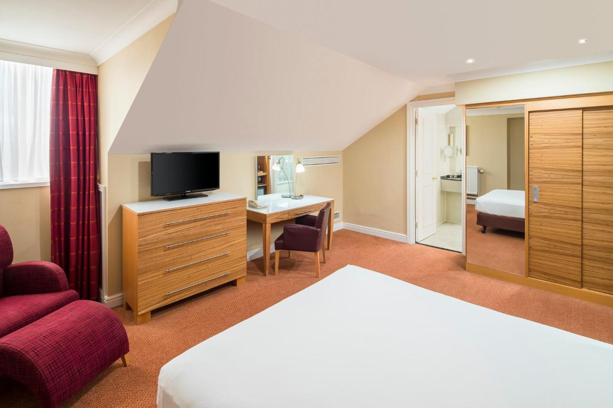 Premium Queen Room