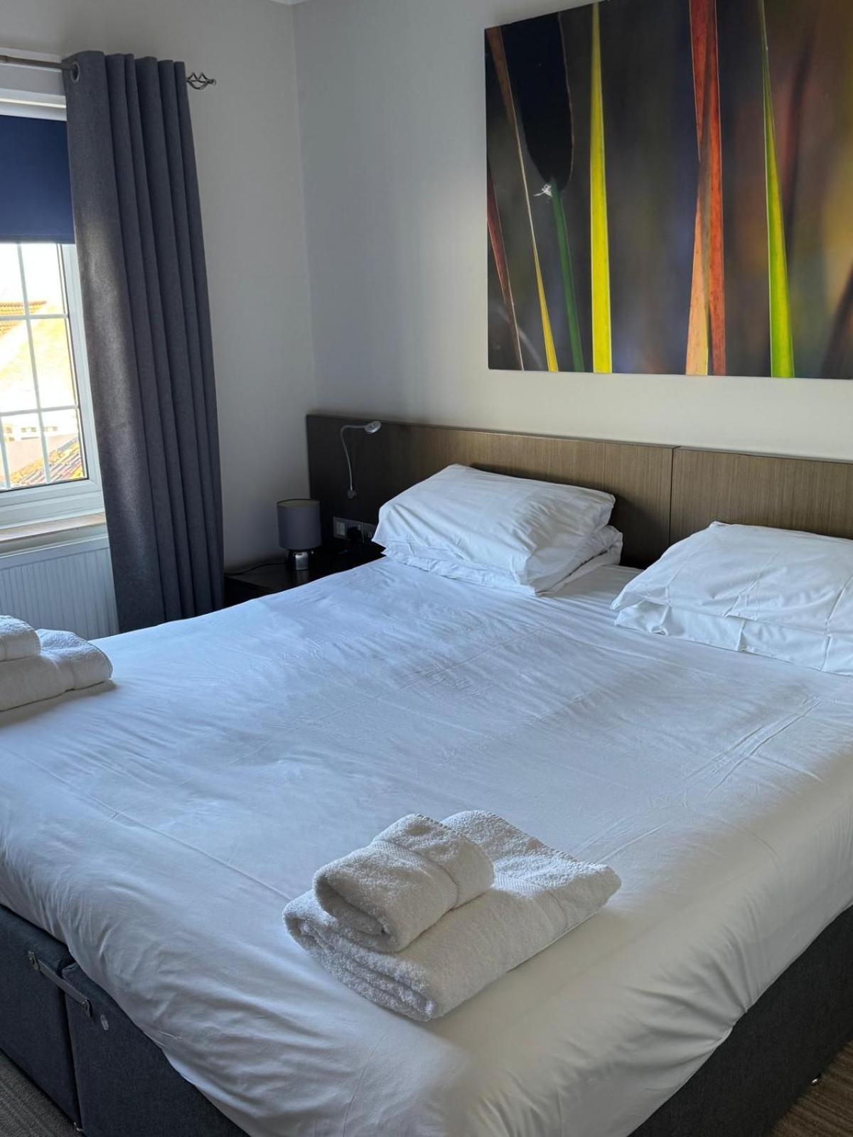 Double or Twin Room Sea View