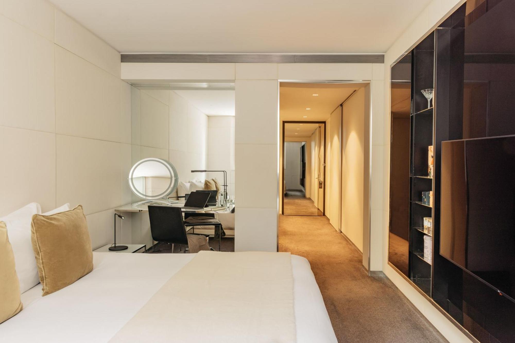 Deluxe Zimmer mit Kingsize-Bett, Always ME, Stadtblick