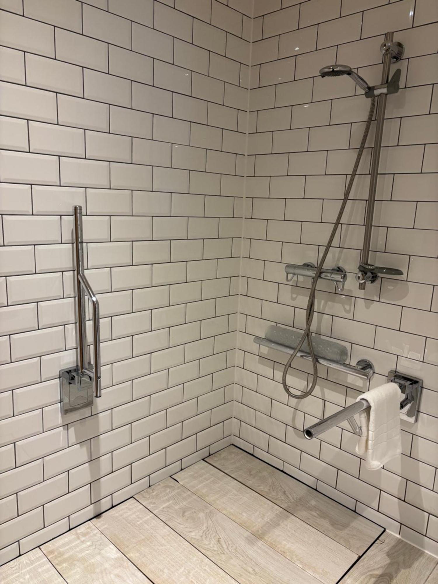 Accessible Deluxe Double or Twin Garden View