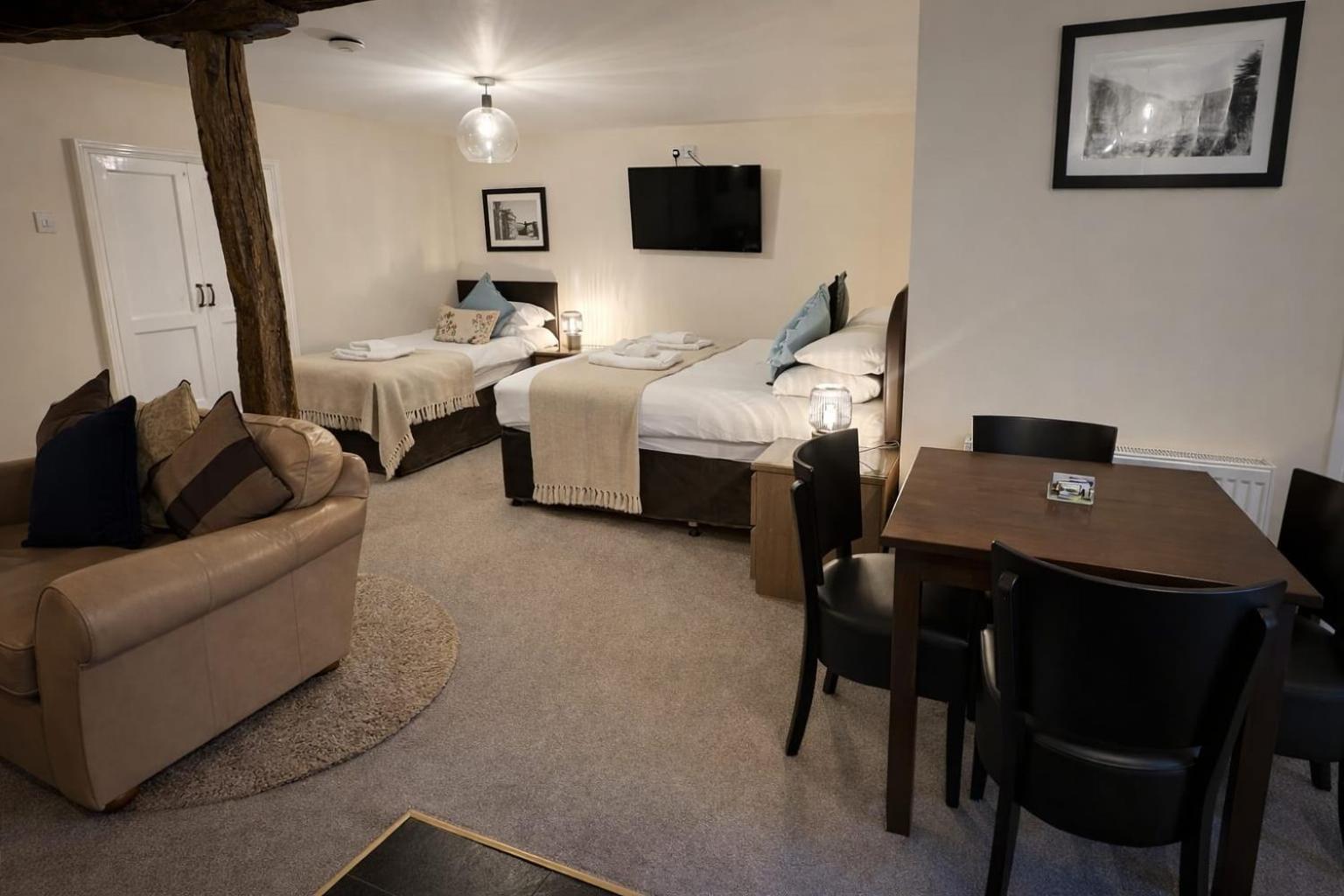 One-Bedroom Apartment