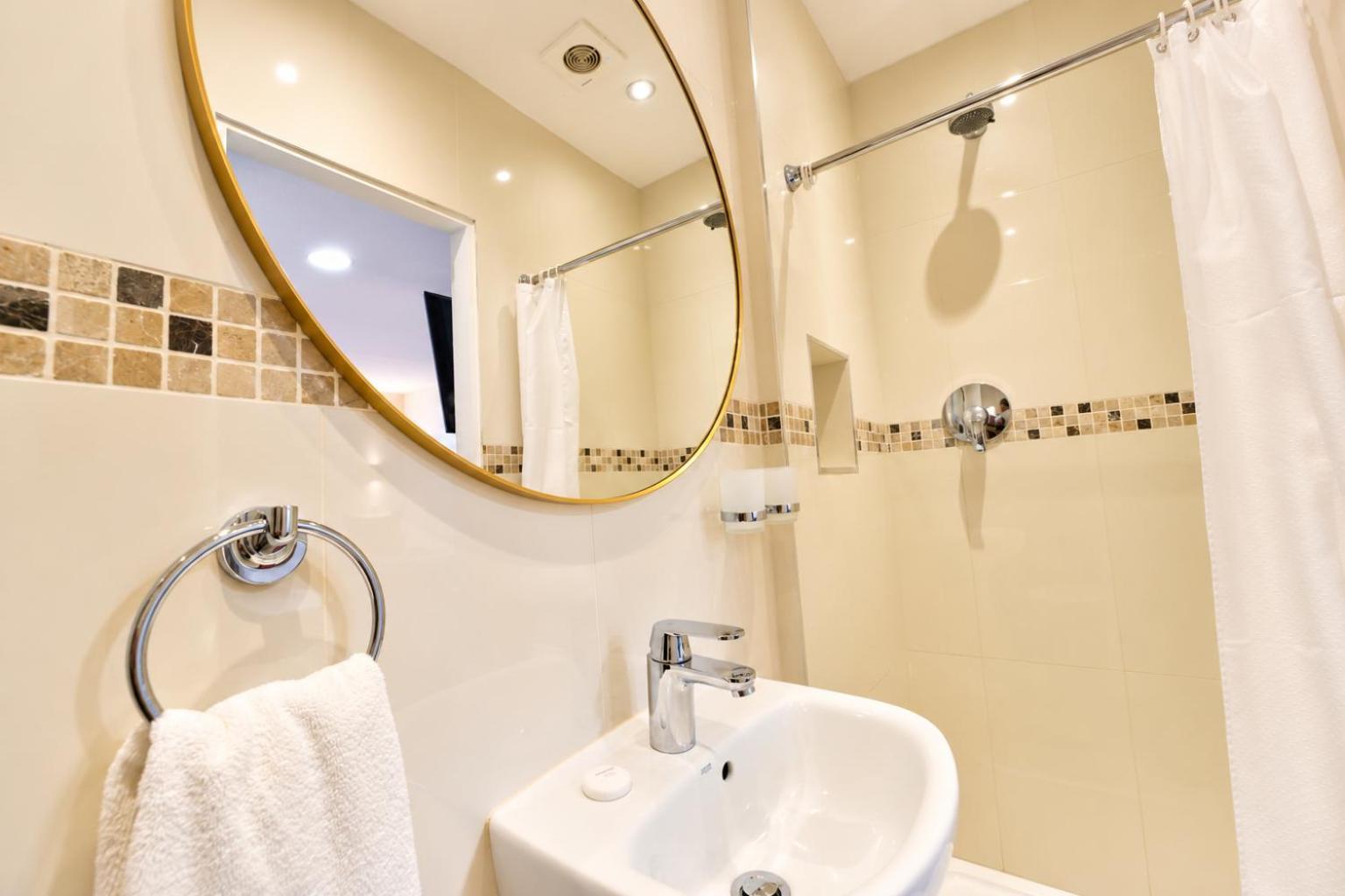 Single Room Shared Shower Toilet