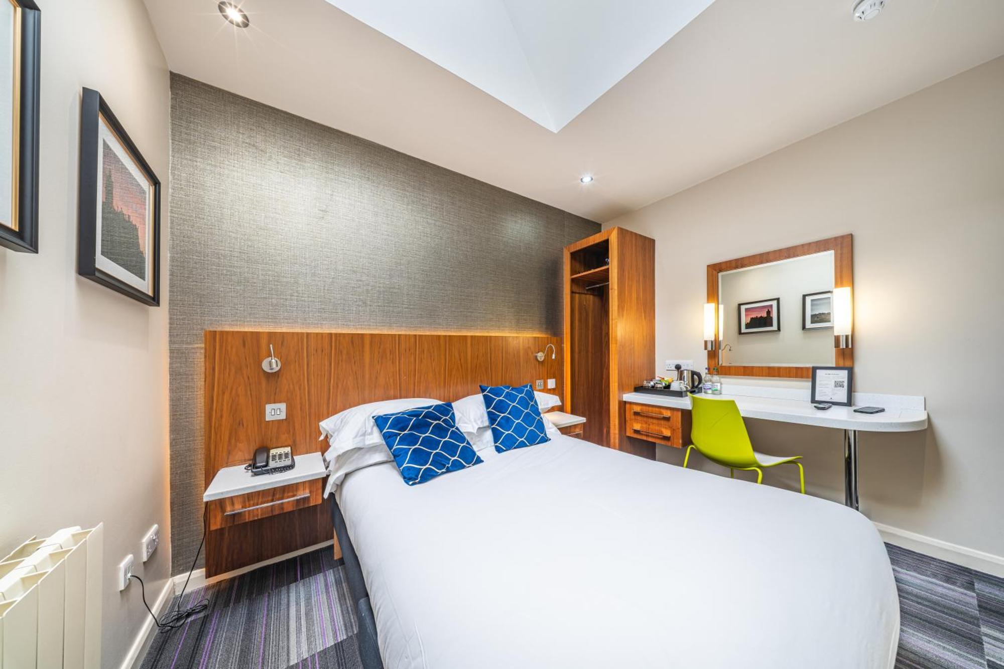 Cosy Double Room