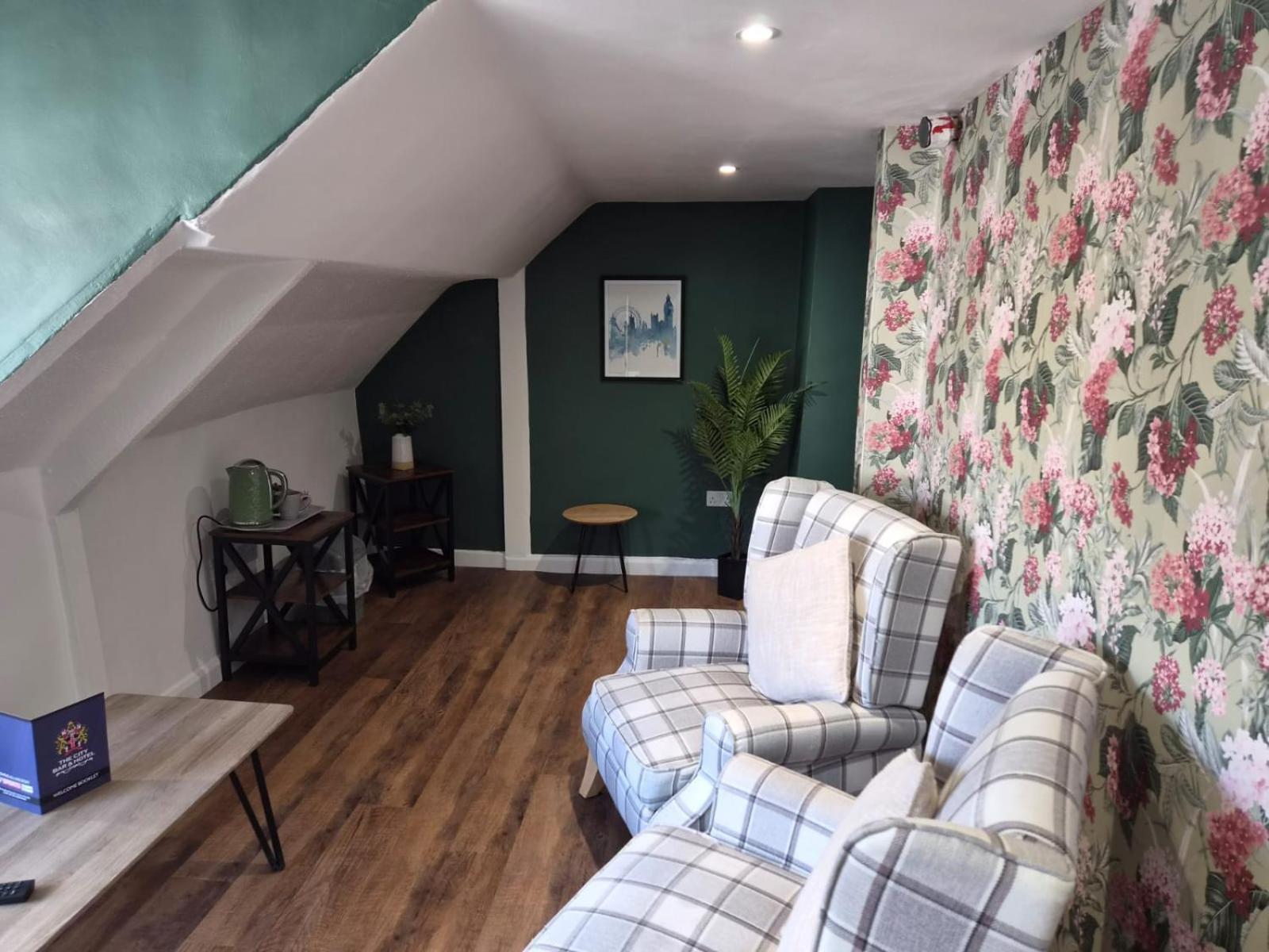 One-Bedroom Apartment