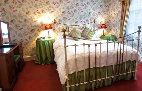 Standard Double Room Bath