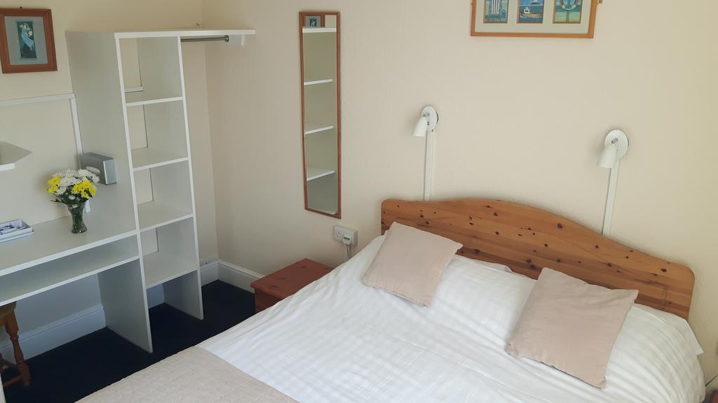 Double Room Private Bathroom
