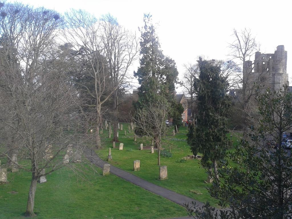 Standard Twin Room with Garden View