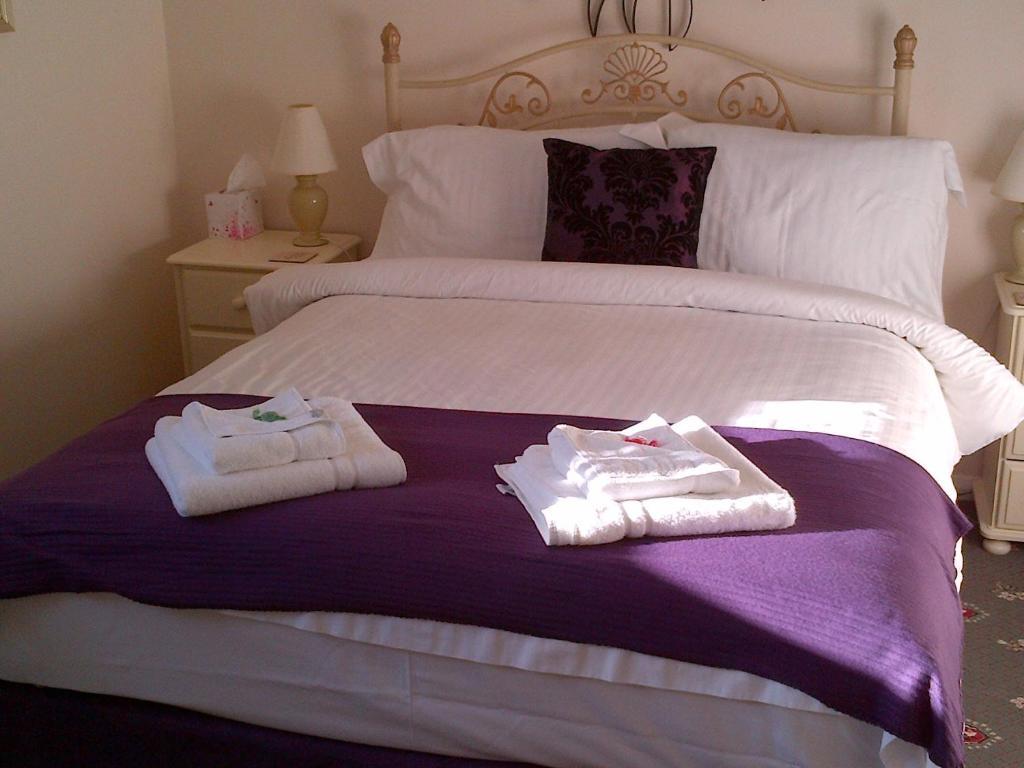 Budget Double Room,1580402785:JPEG