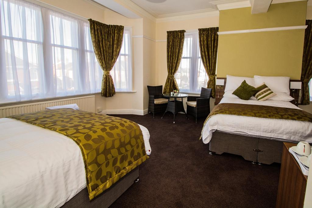 Large Double Room