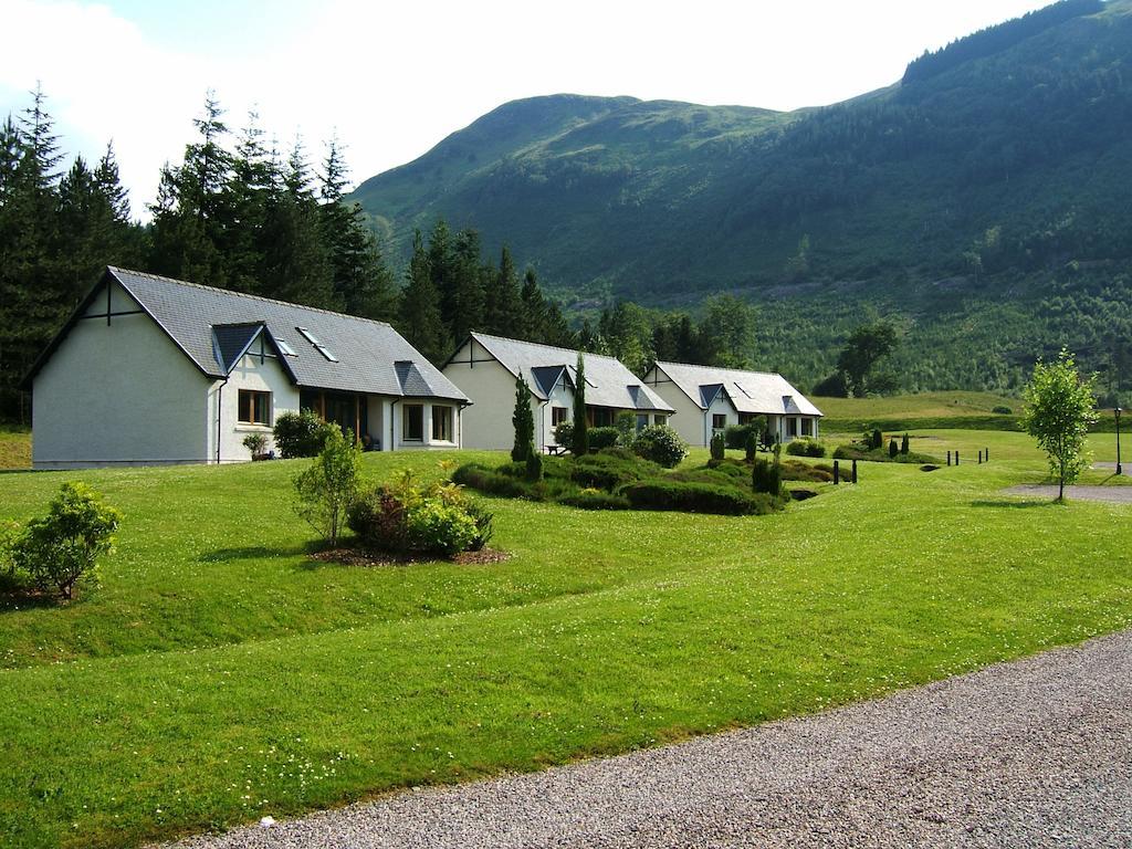 Three-Bedroom House,720847666:JPEG