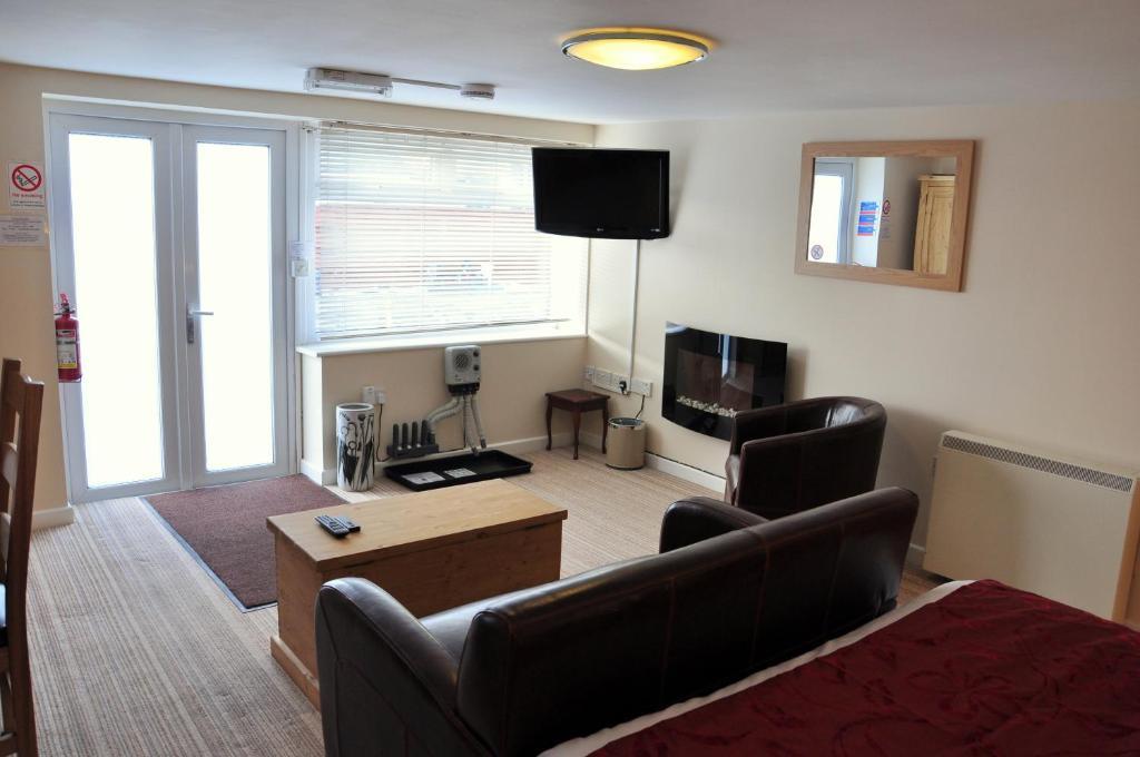 Two-Bedroom Suite Annex