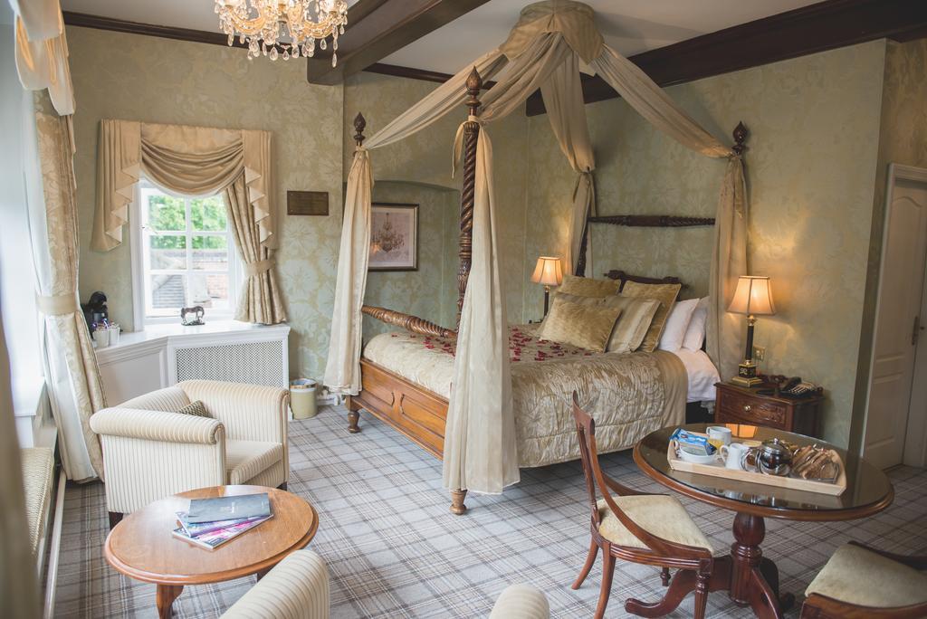 Four Poster Suite