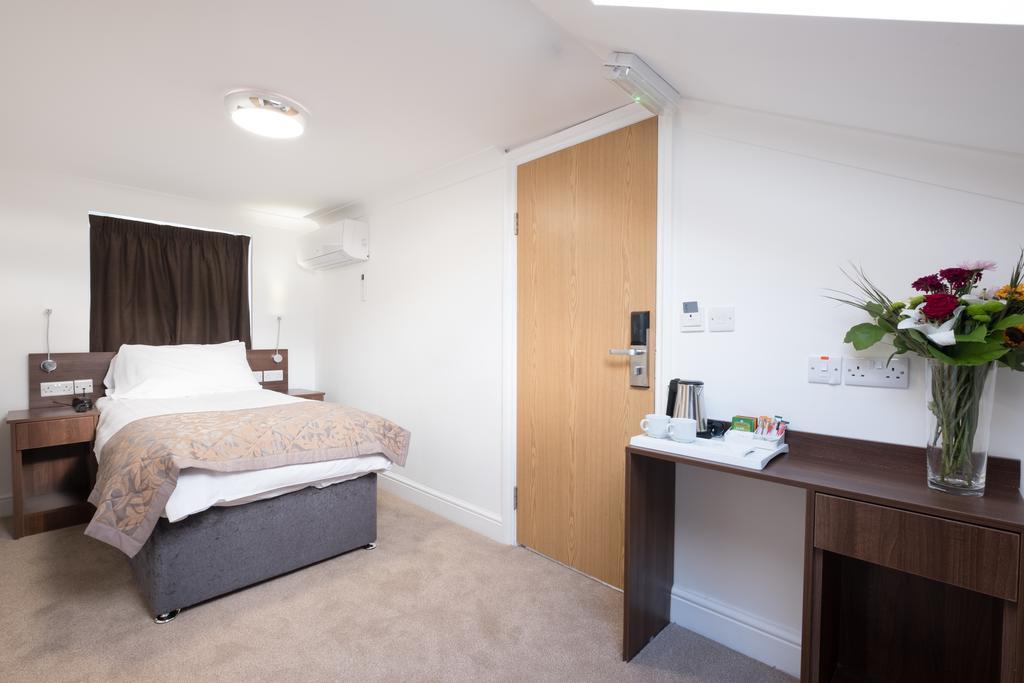 Single Room with Bath