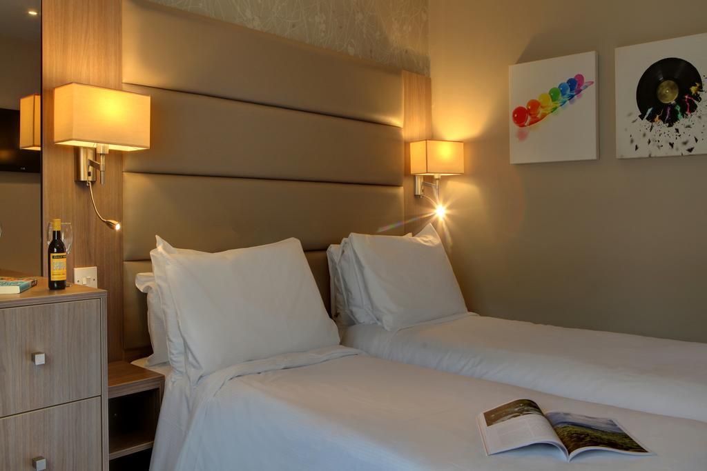Twin Room Non-Smoking