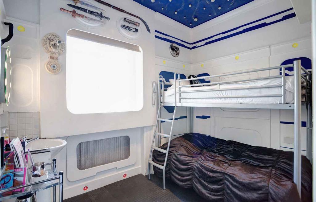 Bunk bed room Lord Vader's Quarters