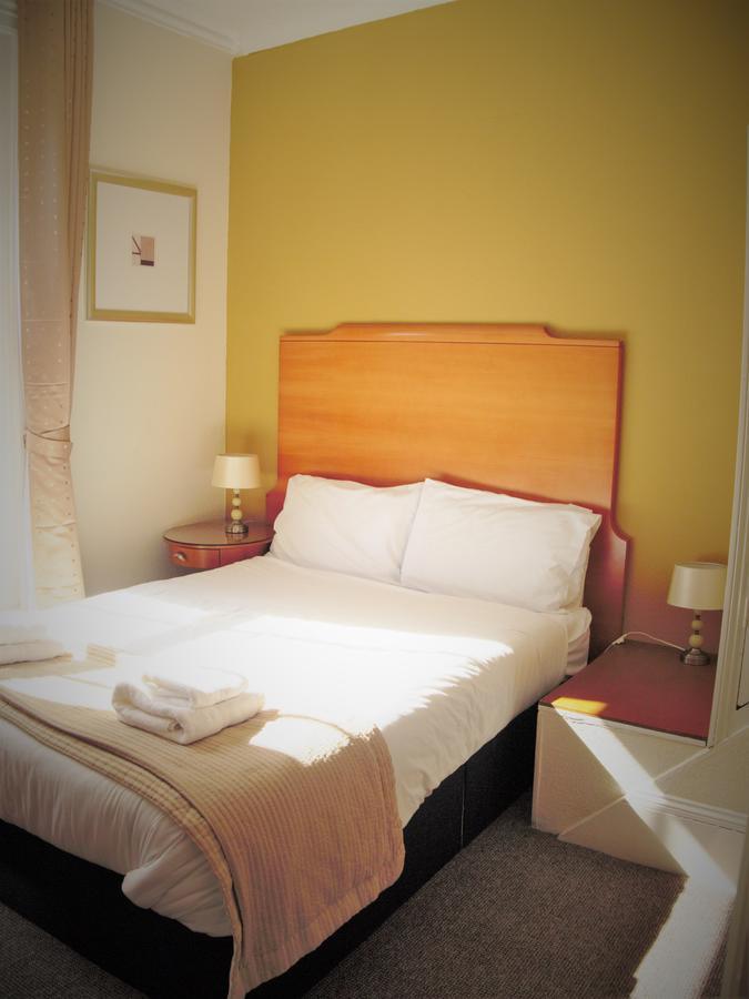 Double Room Private External Bathroom