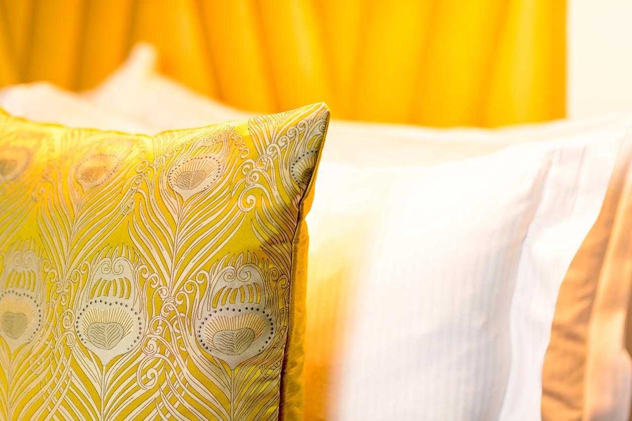 Small Double Room,630667404:JPEG