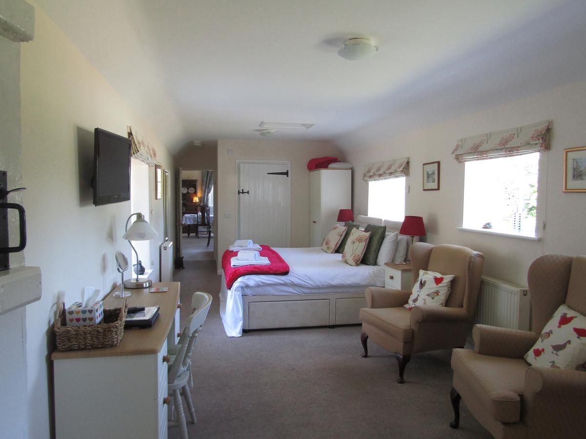 Double or Twin Room Garden View