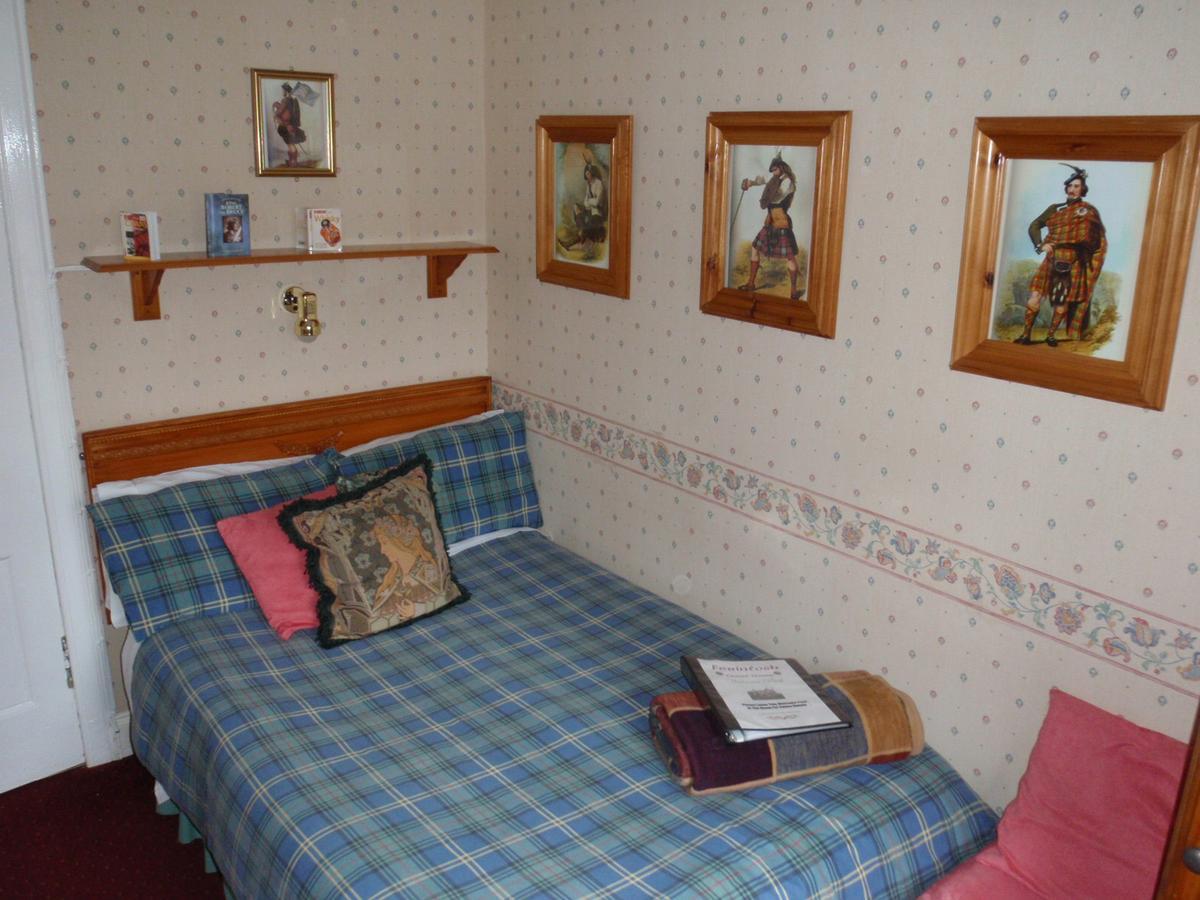 Single Room with Private External Bathroom