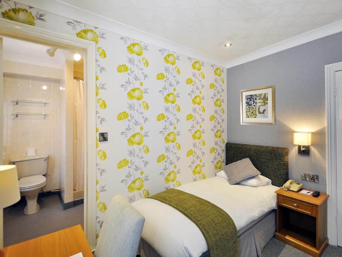 Single Room En Suite