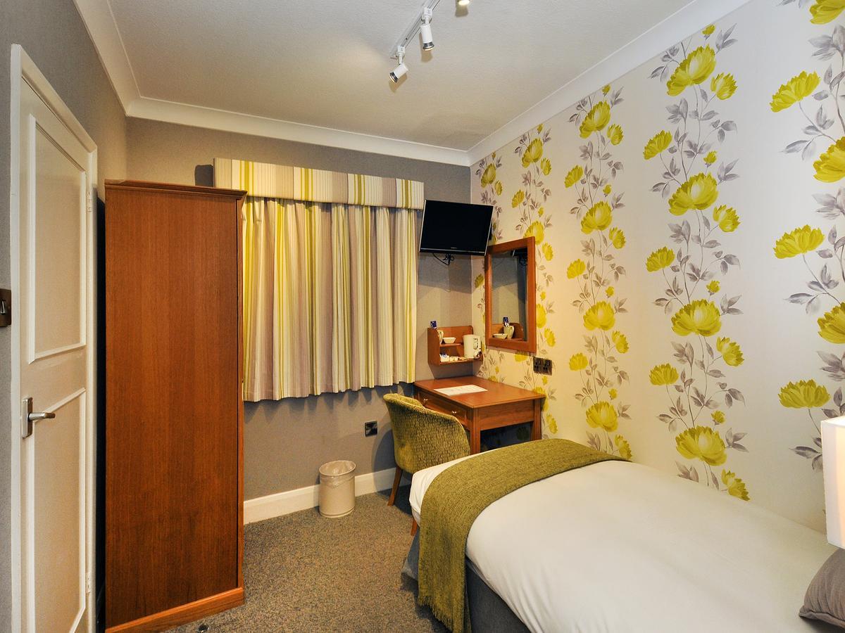 Single Room En Suite