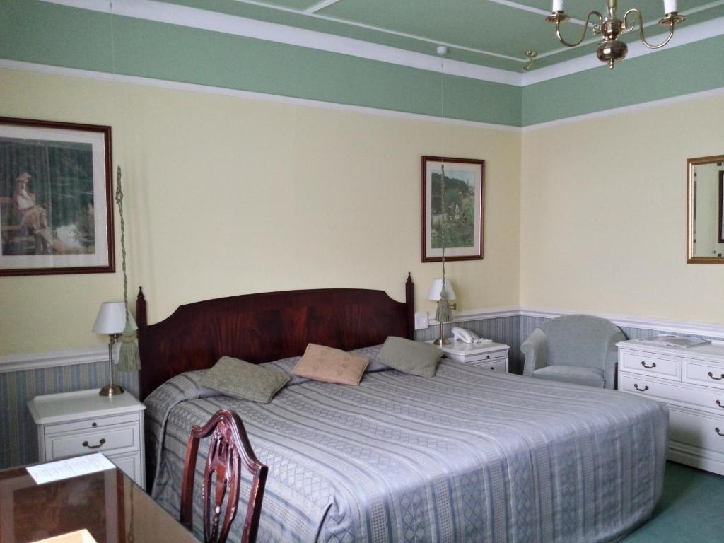 Quarto com Cama King-size