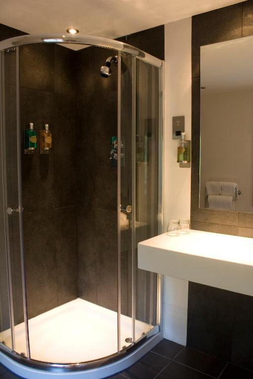 Deluxe Guest Room