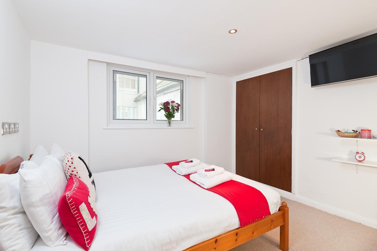 Small Double Room Shower Shared Toilet