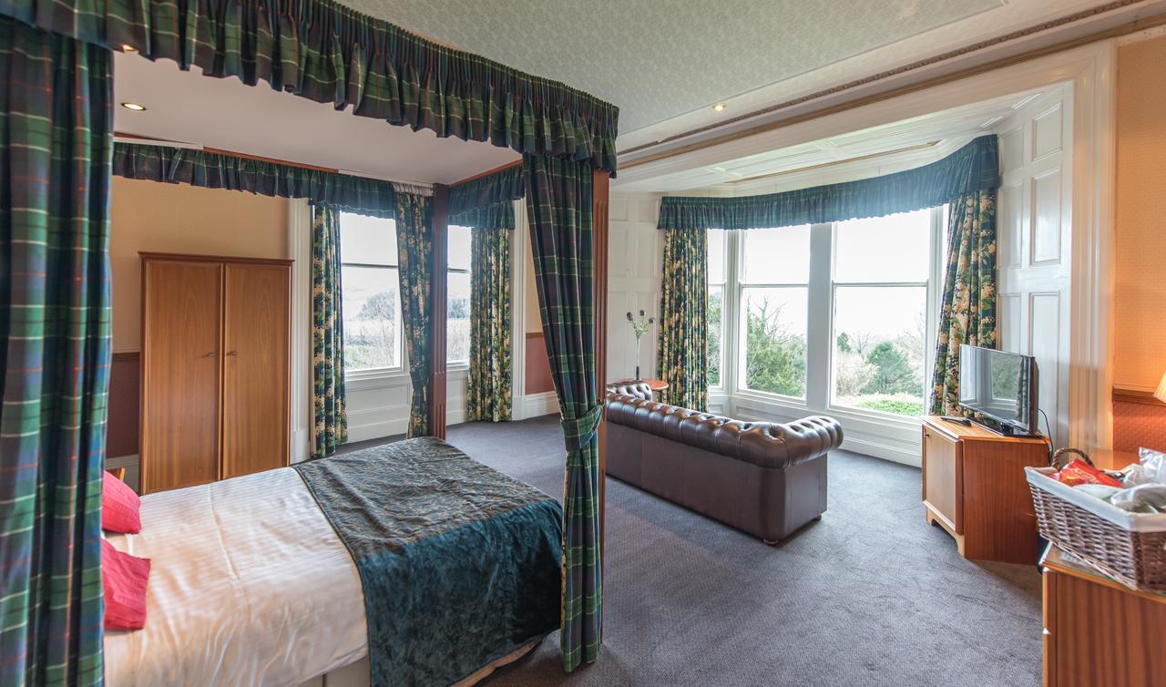 Double Room Four Poster Bed,1215621217:JPEG