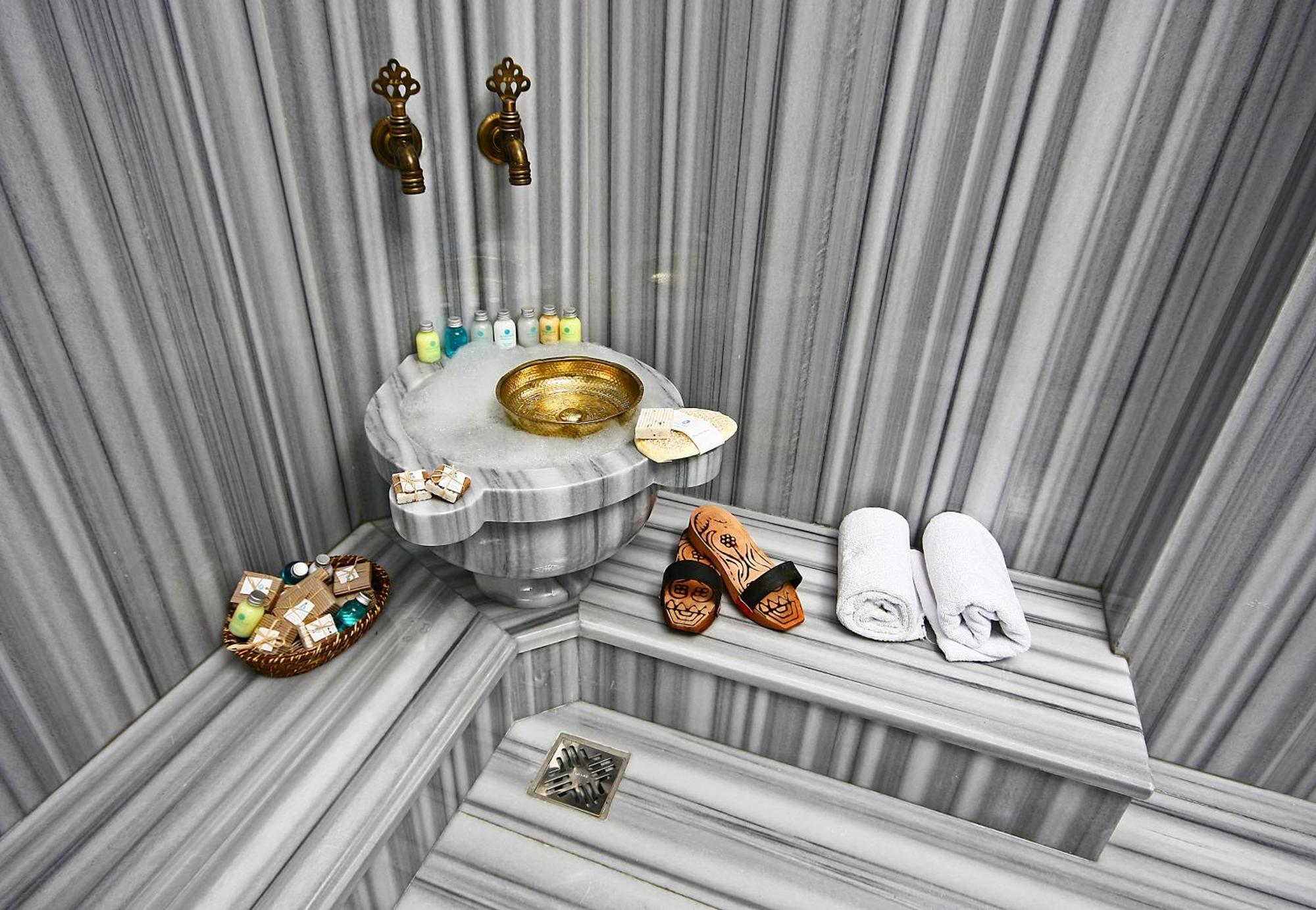 Zweibettzimmer mit Gemeinschaftsbad