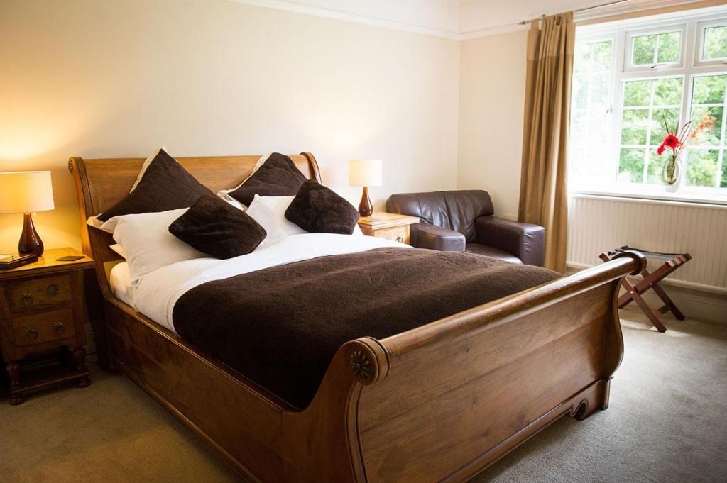 Luxury Room with King-Size Sleigh Bed
