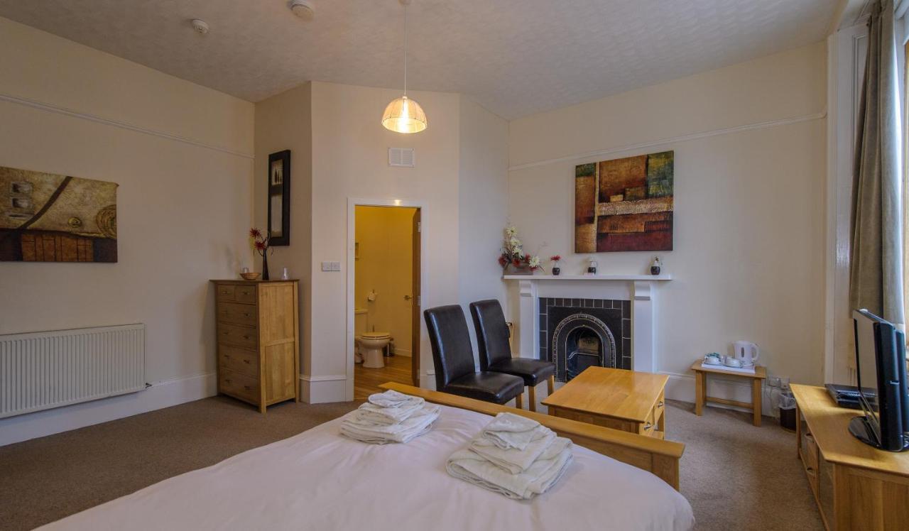 Deluxe Double Room with Shower