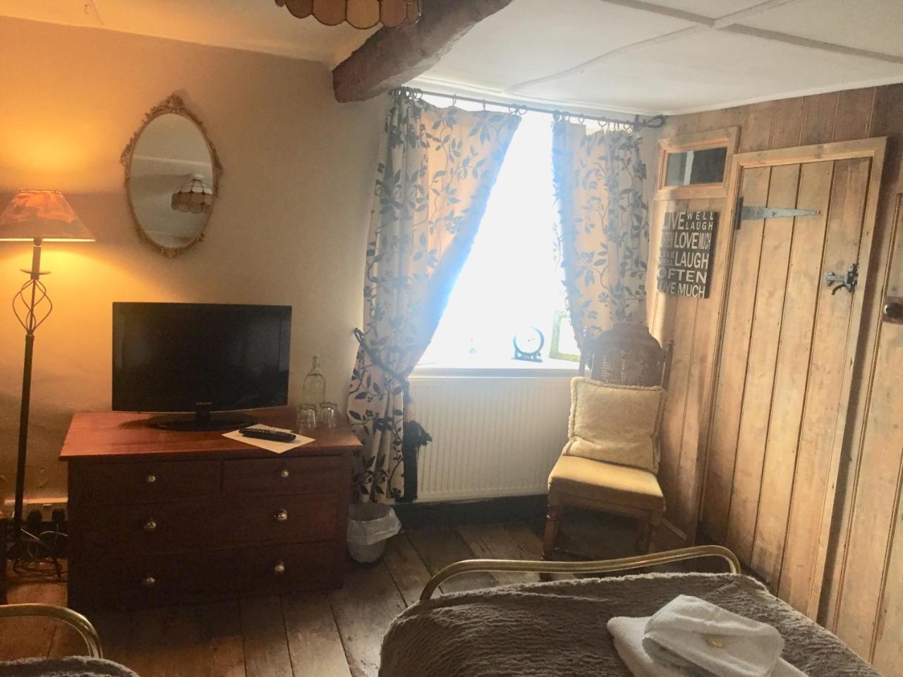 Twin Room Non Pet Friendly