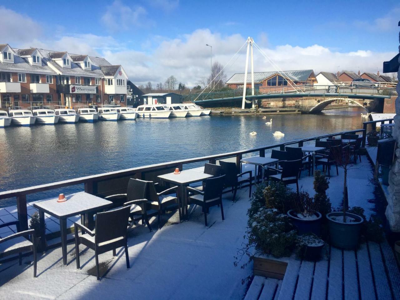 Deluxe Double Room Balcony River View
