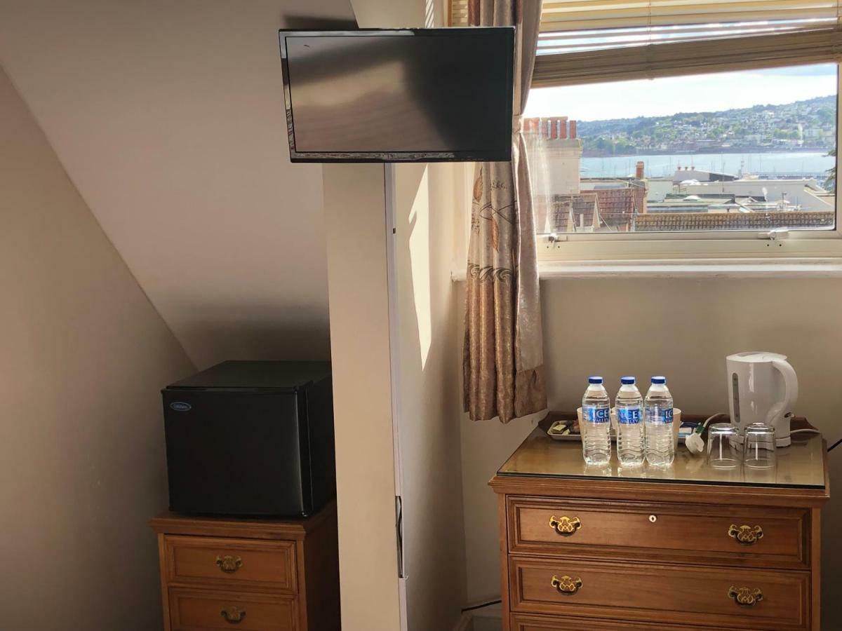 Double or Triple Room,1225063646:JPEG