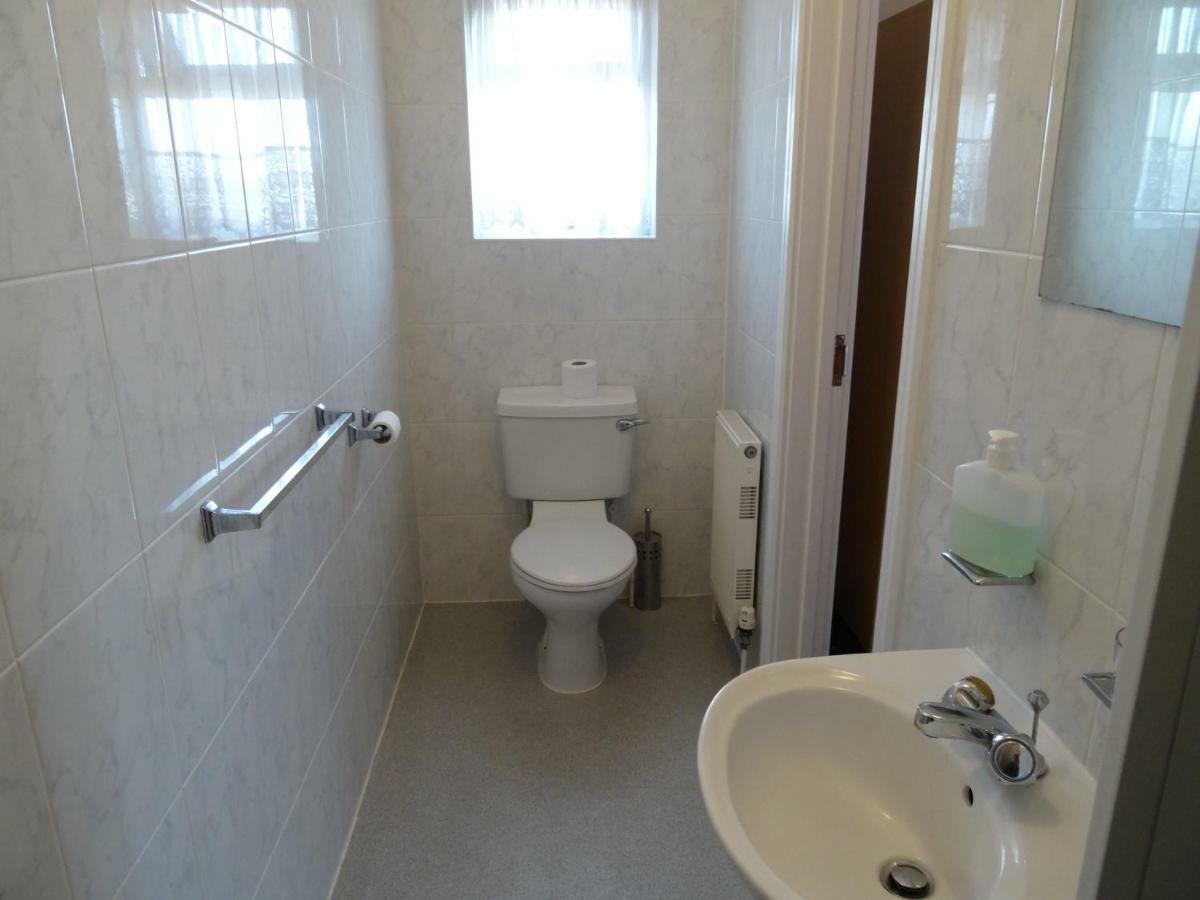Twin Room Private Bathroom,1006543786:JPEG