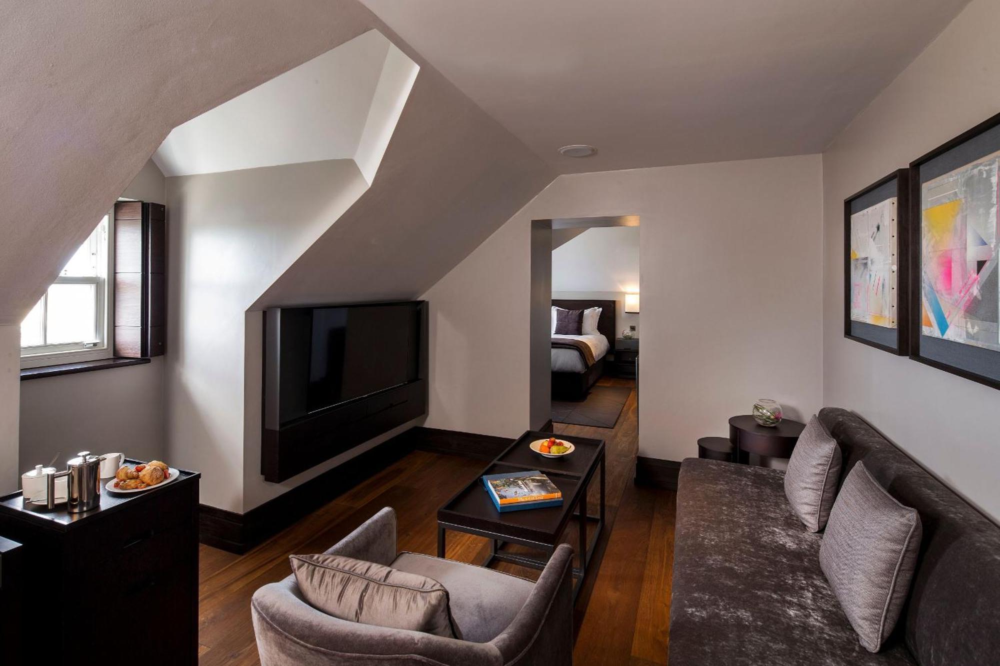 One-Bedroom Suite