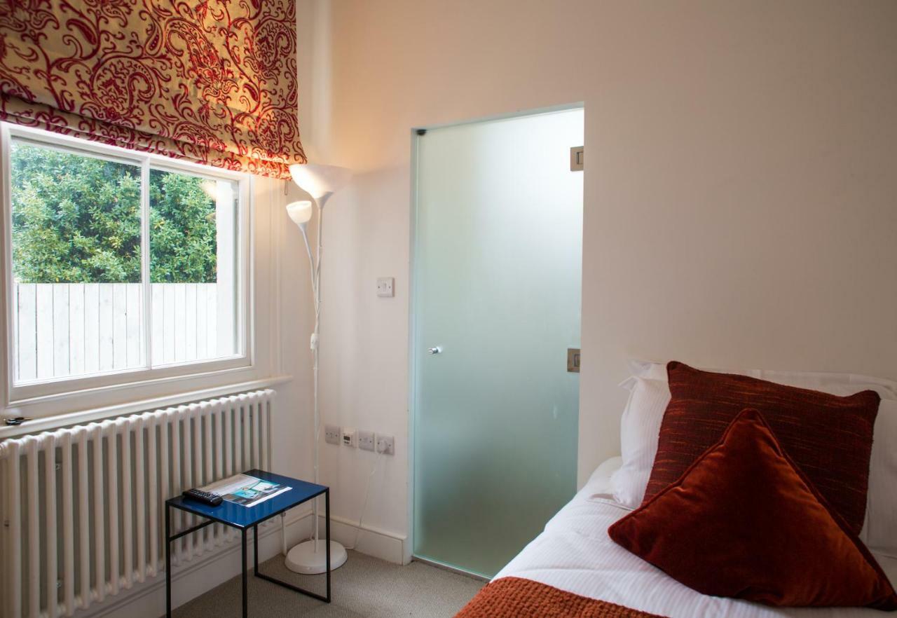 Single Room Shower