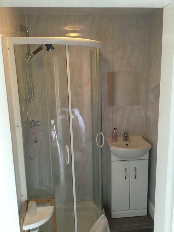 Superior Super-King Room Mountain View Private Bathroom