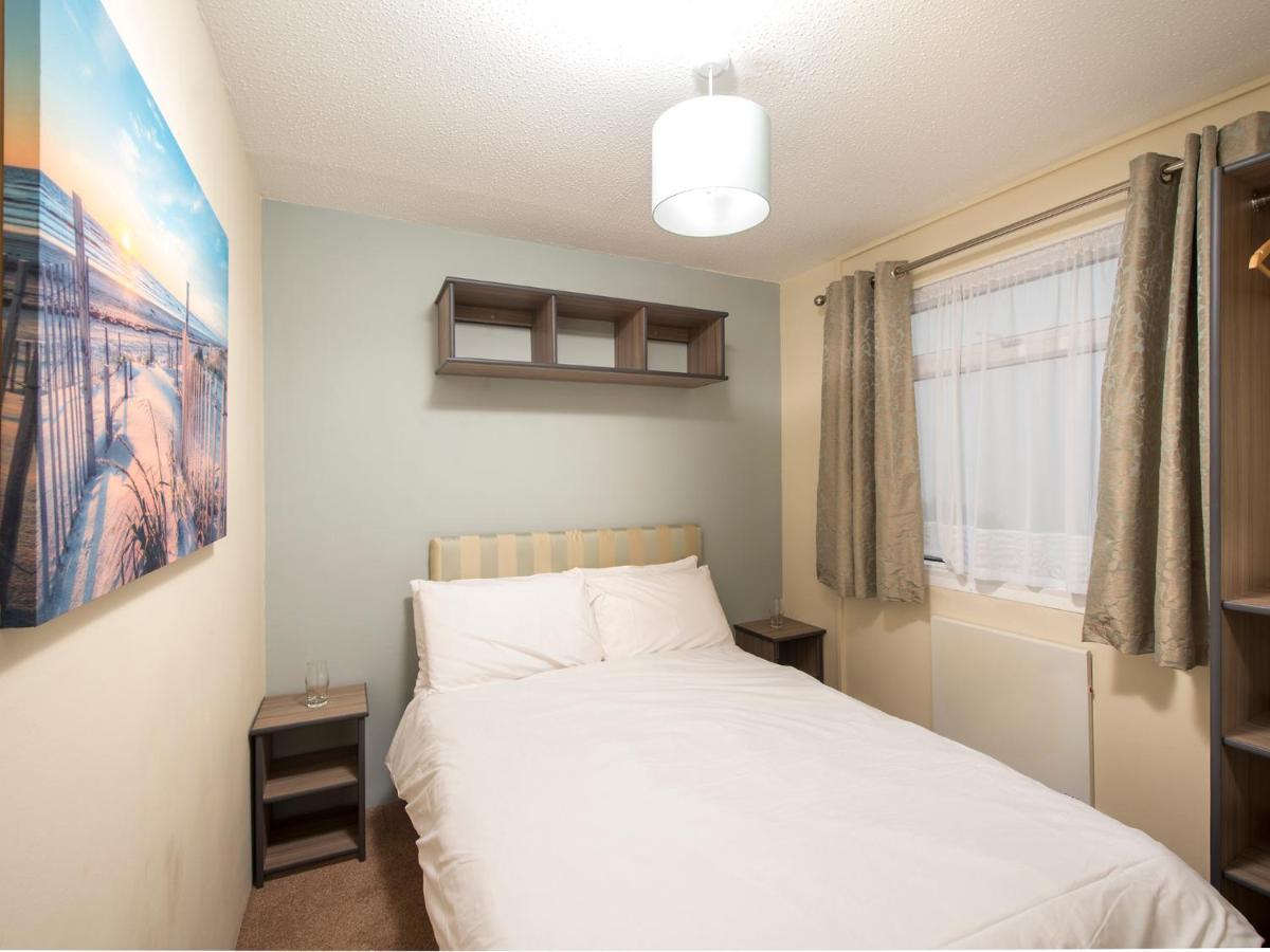 2 Bedroom Gold Chalet