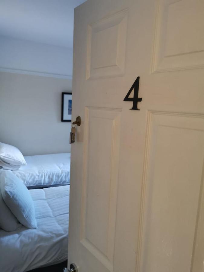 Twin Room Bathroom