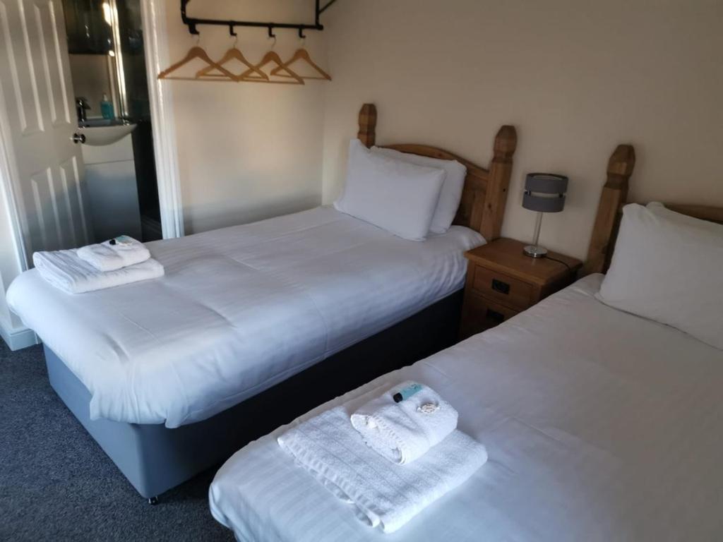 Twin Room Bathroom