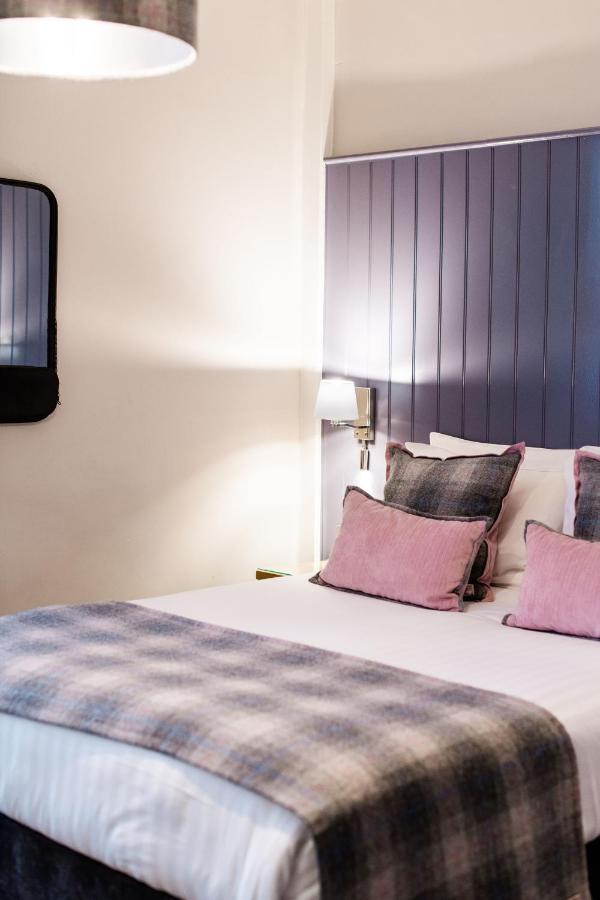 Nests & Nooks Double