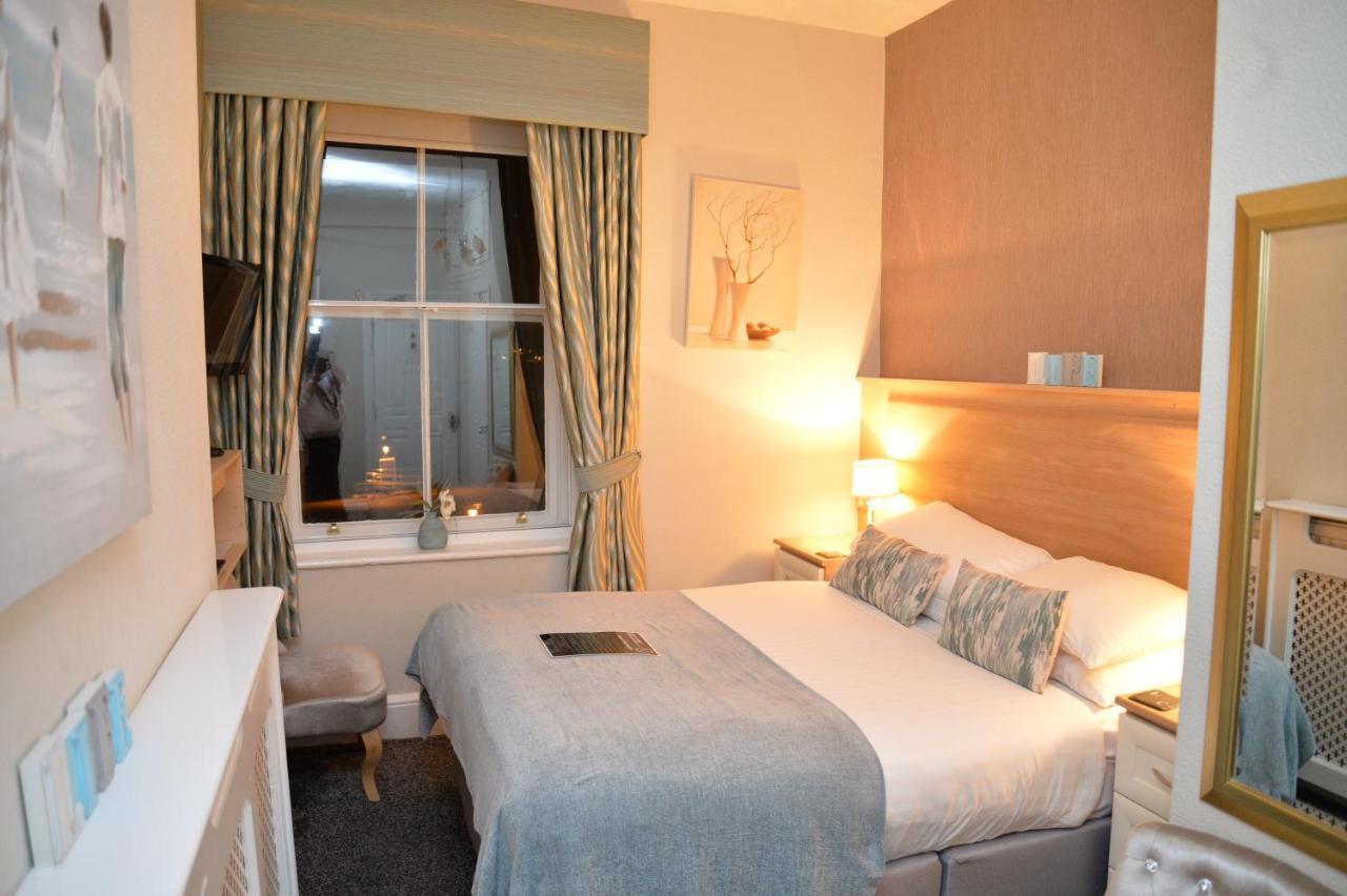 Small Double Room Sea View