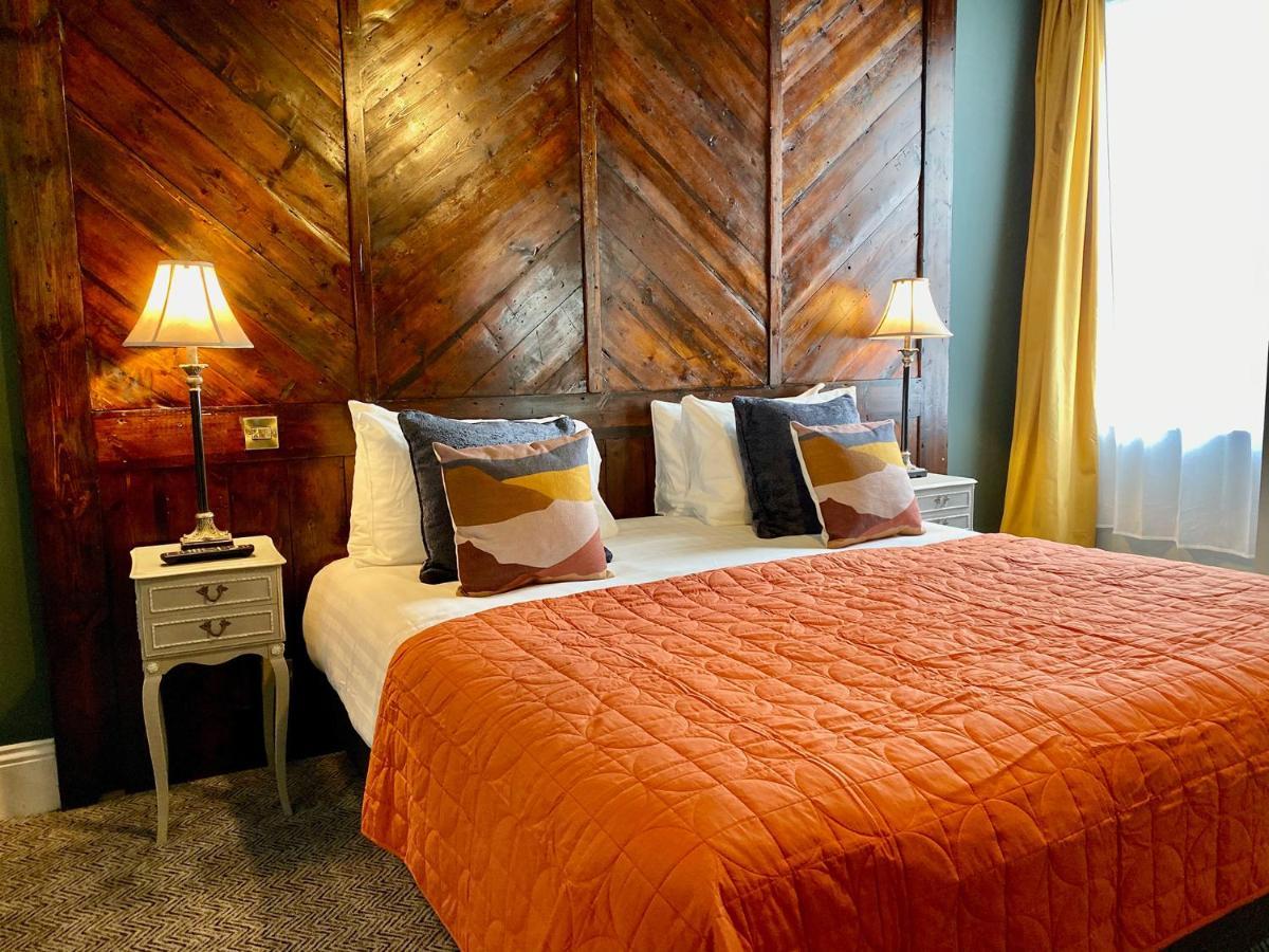 Superior Zimmer mit Kingsize-Bett