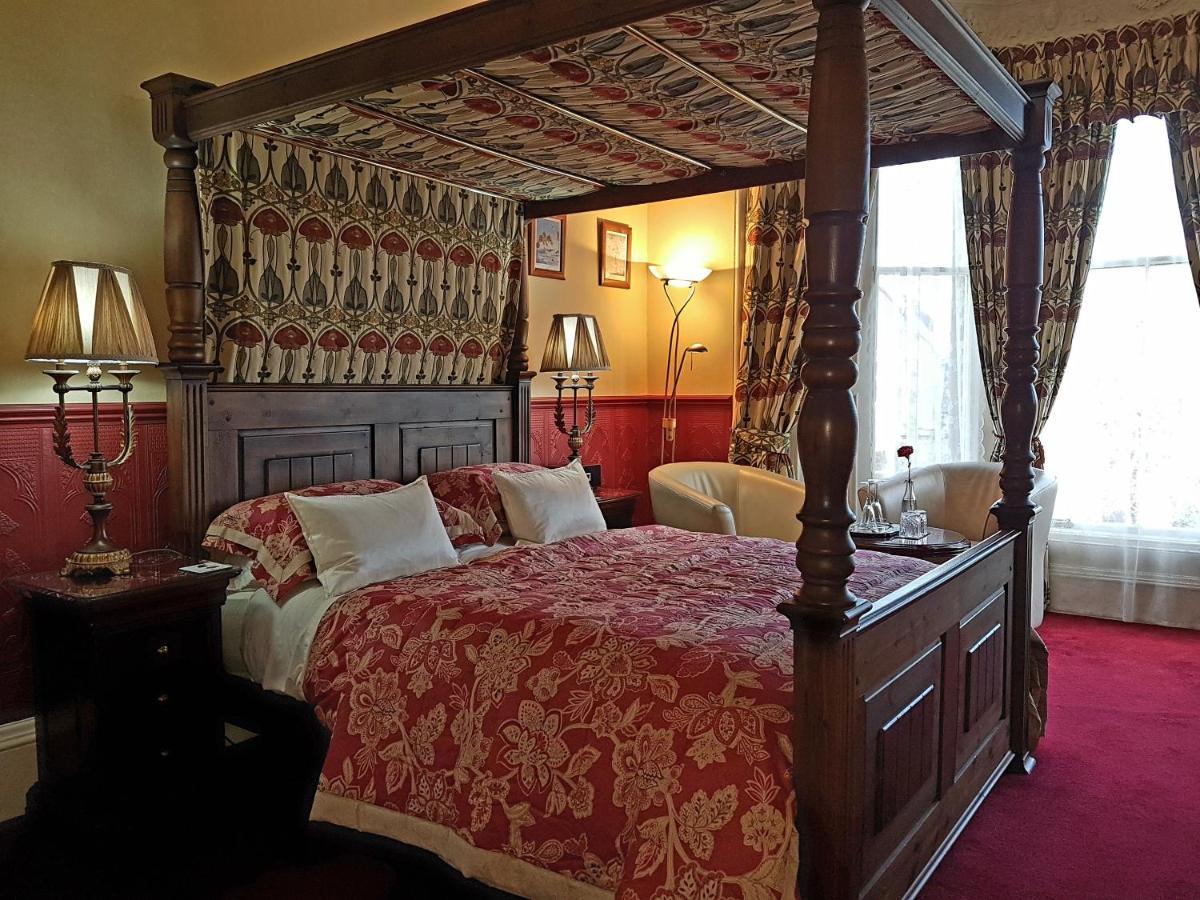 Deluxe Zimmer mit Kingsize-Bett