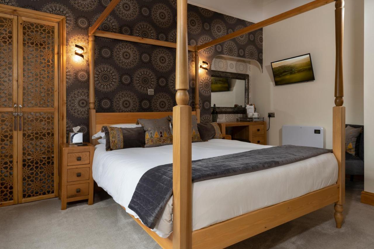 King Room Four Poster Bed