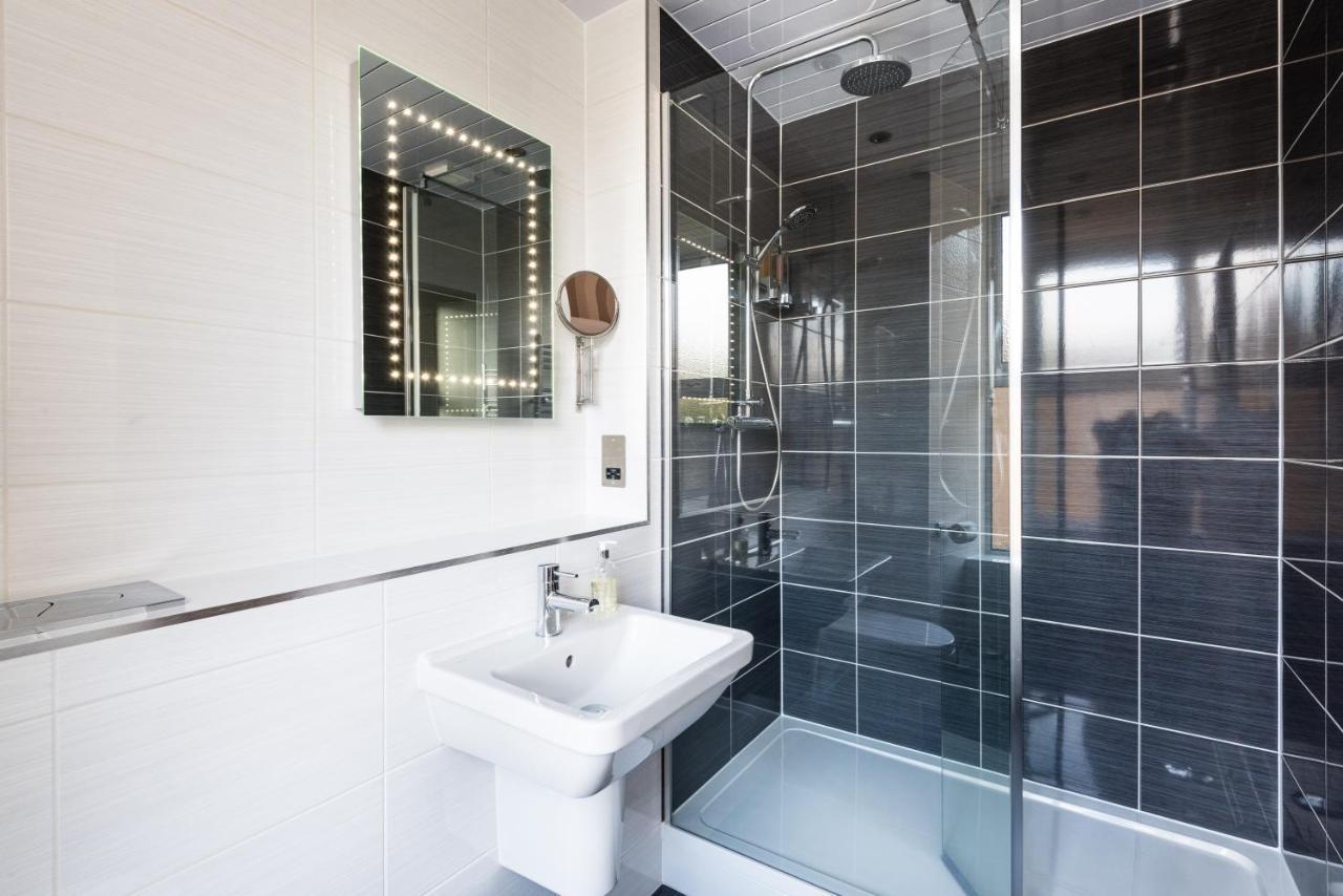 Double Room,994079203:JPEG